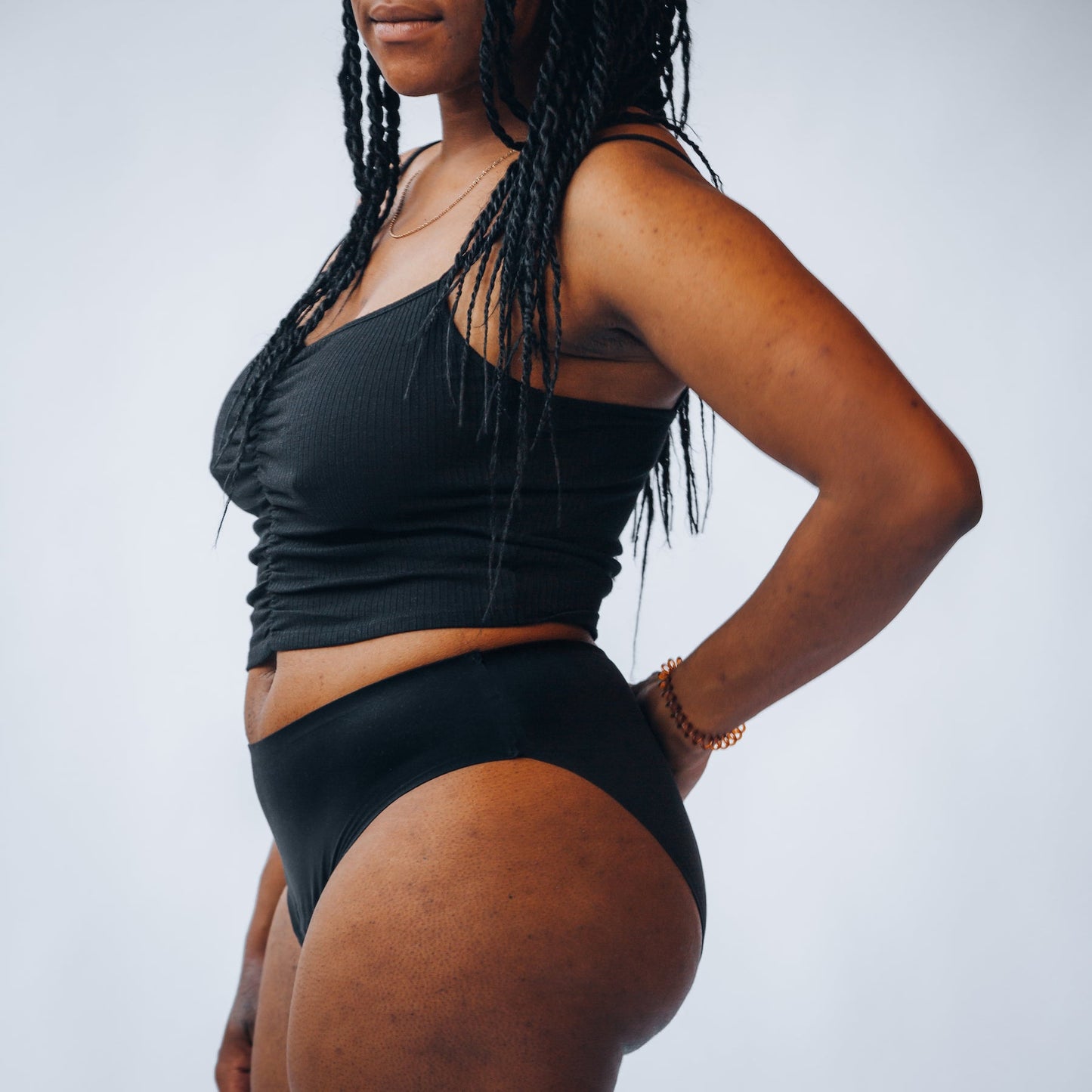 LA CULOTTE MENSTRUELLE INVISIBLE | FLUX ABONDANT | NOIRE.